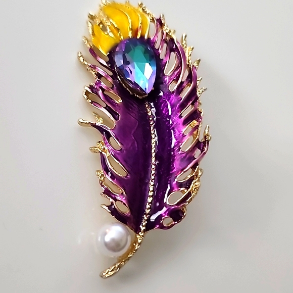 Peacock Feather Brooch Must Have - Picture 1 of 5